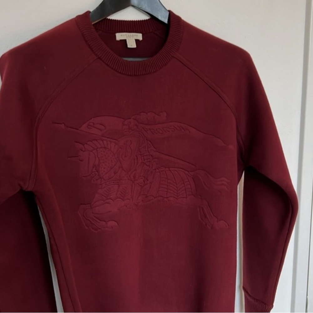 NWOT Burberry Burgundy Merlot Crew Neck Sweatshirt